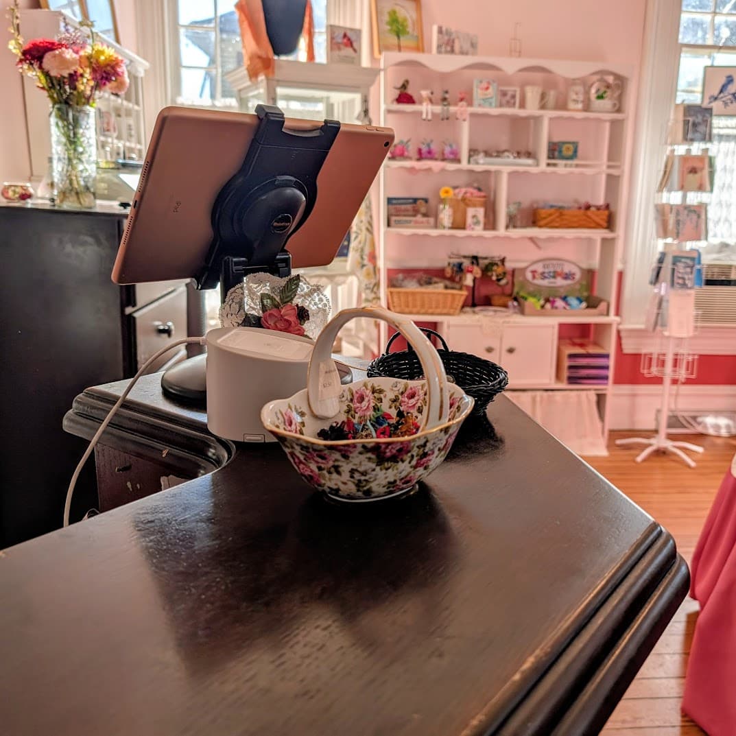 Afternoon tea gift boxes and sets